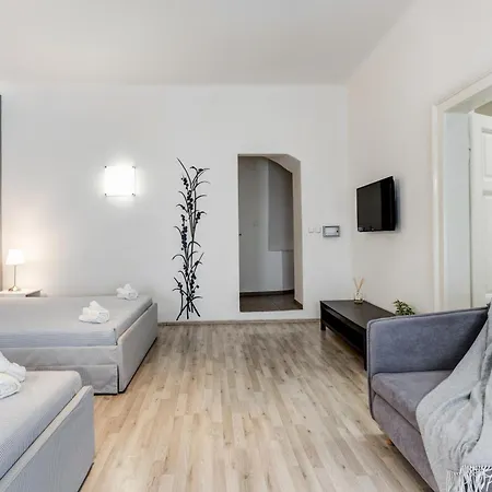 Διαμέρισμα Wenceslas Square Cozy Modern *