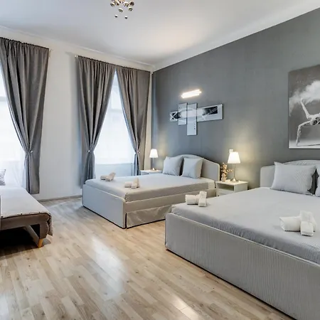 Wenceslas Square Cozy Modern Διαμέρισμα *